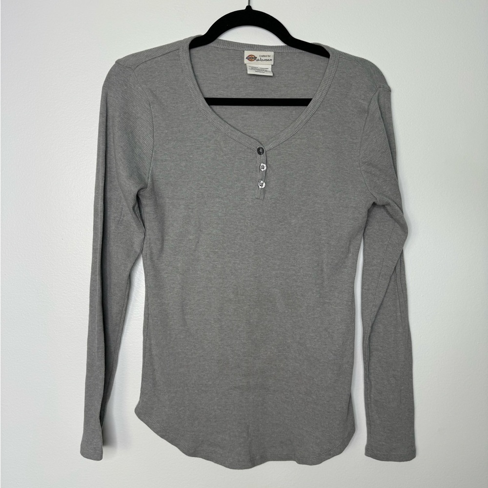 Dickies gray classic ribbed top size medium